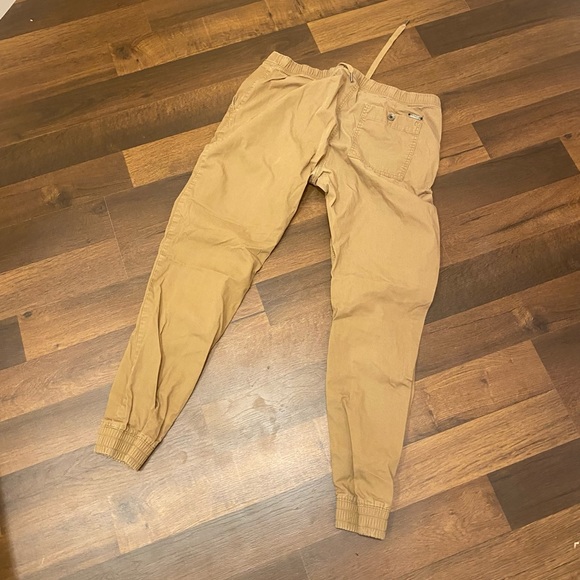 Express Men’s Tan Cargo Joggers - Picture 2 of 4
